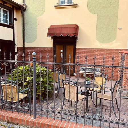 Apartment Gruener Fuerst Mit Sitzecke Im Innenhof & Naehe Park & Erdgeschoss Bad Muskau Ngoại thất bức ảnh